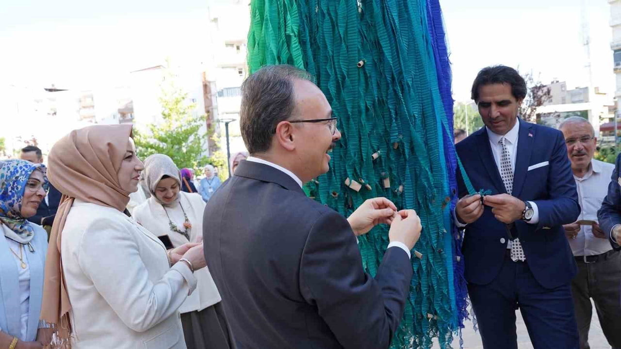 ATIK MALZEMELER SANAT ESERİNE DÖNÜŞTÜ