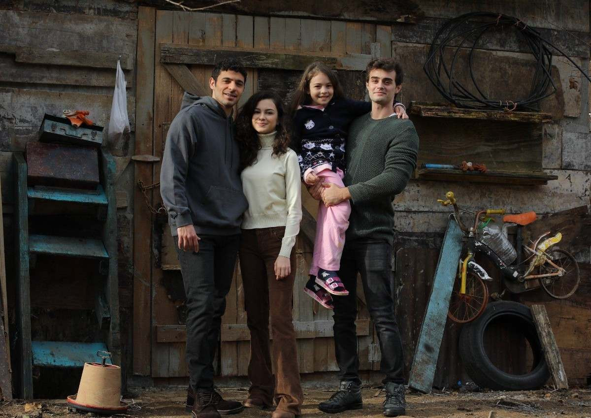 ATV Kardeşlerim oyuncuları