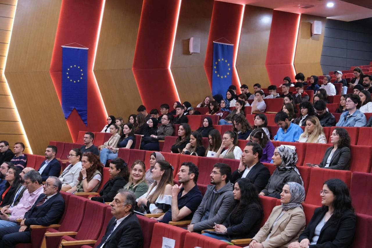 AVRUPA BİRLİĞİ (AB) TARAFINDAN FİNANSE EDİLEN VE BURSA TİCARET VE SANAYİ ODASI (BTSO) ÇATISI...