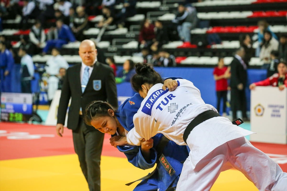 Avrupa Judo Birliği (EJU) ile Türkiye Judo Federasyonunun faaliyet programında yer alan Ümitler...