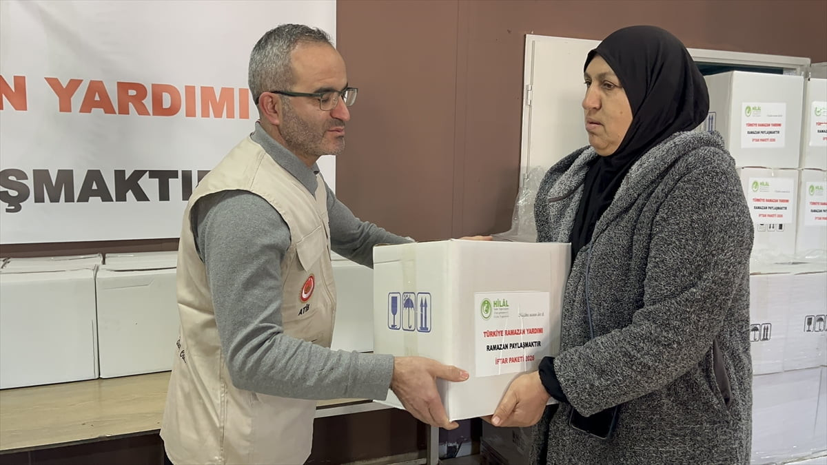 Avrupa Türk İslam Birliğince (ATİB), Hatay'ın Kırıkhan ve Yayladağı ilçelerinde ramazan...