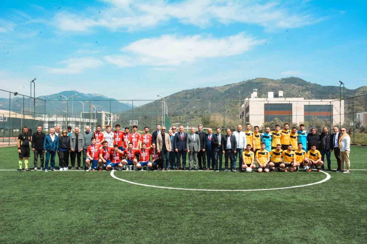 AYDIN ADNAN MENDERES ÜNİVERSİTESİ TARAFINDAN DÜZENLENEN GENÇLİK HAFTASI 29. SPOR TURNUVALARI, ADÜ...