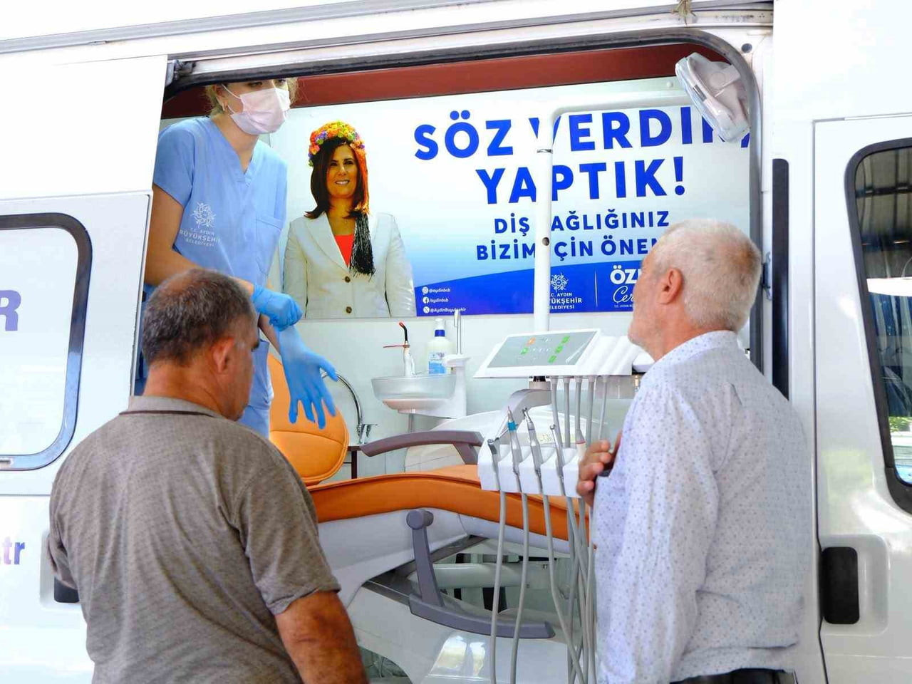 AYDIN BÜYÜKŞEHİR BELEDİYESİ MOBİL AĞIZ VE DİŞ SAĞLIĞI KLİNİKLERİ’NE VATANDAŞLARDAN YOĞUN...