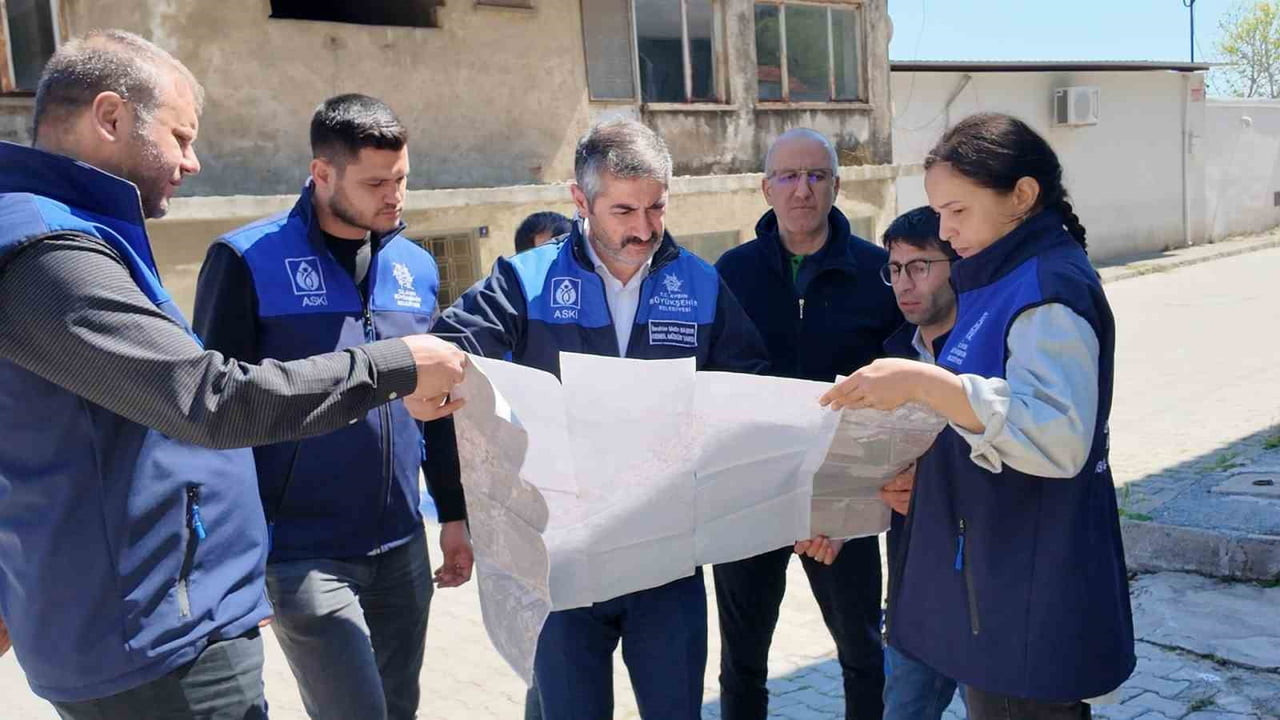 AYDIN BÜYÜKŞEHİR BELEDİYESİ, SÖKE YENİDOĞAN MAHALLESİ’NDE 9 BİN 700 METRELİK KANALİZASYON HATTINI...