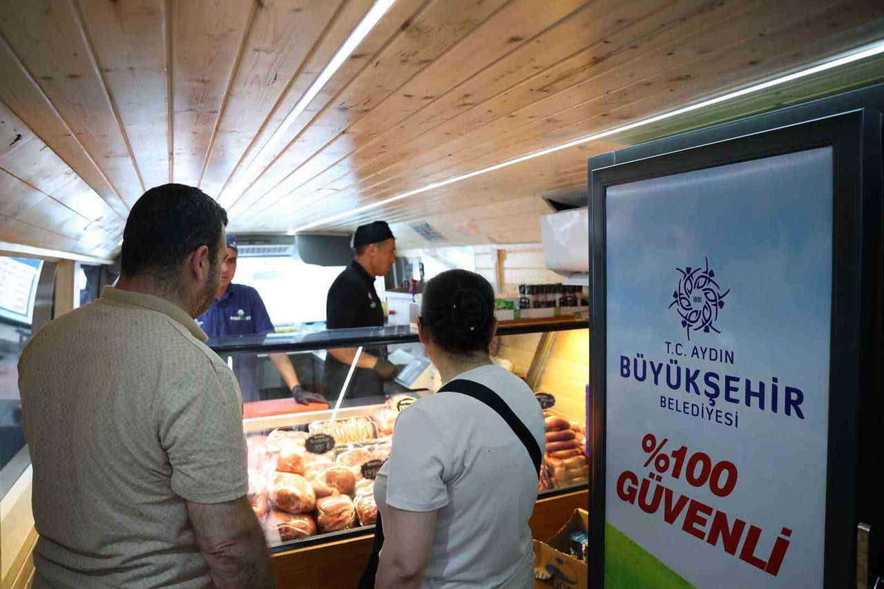 AYDIN BÜYÜKŞEHİR BELEDİYESİ'NİN ÜRETİCİ İLE TÜKETİCİYİ ARACISIZ BULUŞTURAN MOBİL HALK EGE ET...
