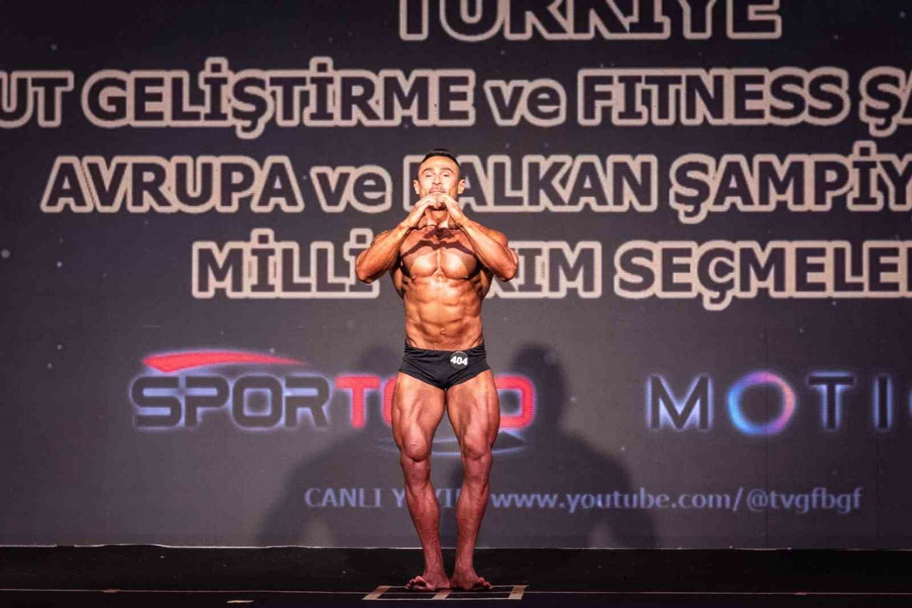 AYDIN BÜYÜKŞEHİR BELEDİYESPOR KULÜBÜ SPORCUSU YUNUS CANGÜL, İSTANBUL'DA DÜZENLENEN AVRUPA...