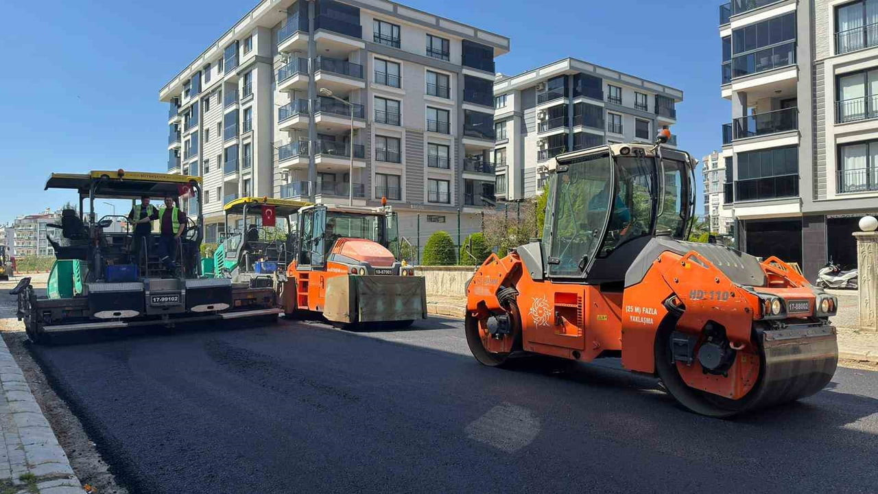 AYDIN BÜYÜKŞEHİR’DEN EFELER’DE YOL ÇALIŞMASI