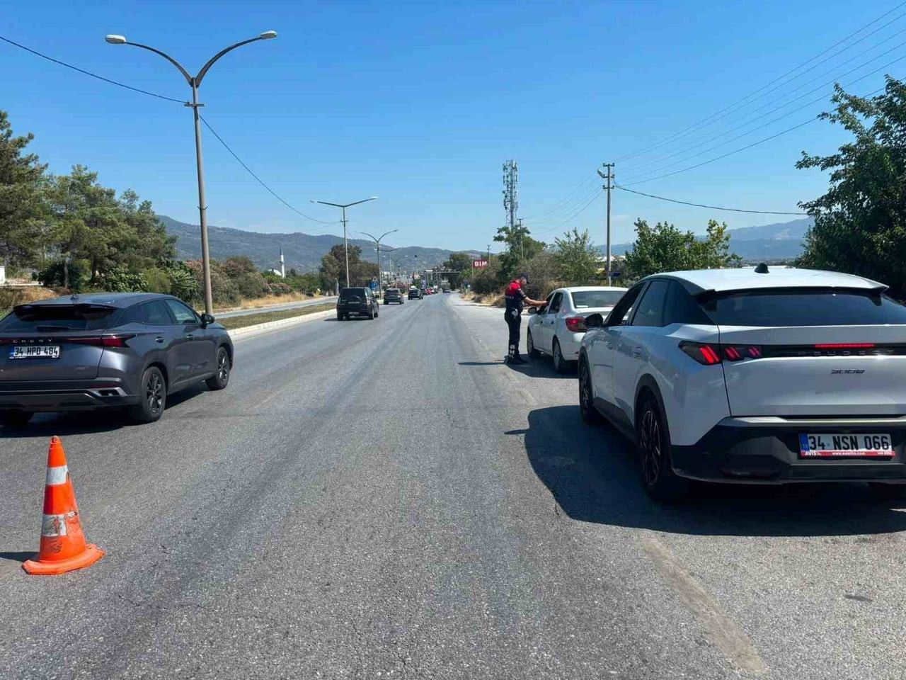 AYDIN İL JANDARMA KOMUTANLIĞI TARAFINDAN ARANAN ŞAHISLARIN YAKALANMASINA YÖNELİK İL GENELİNDE...