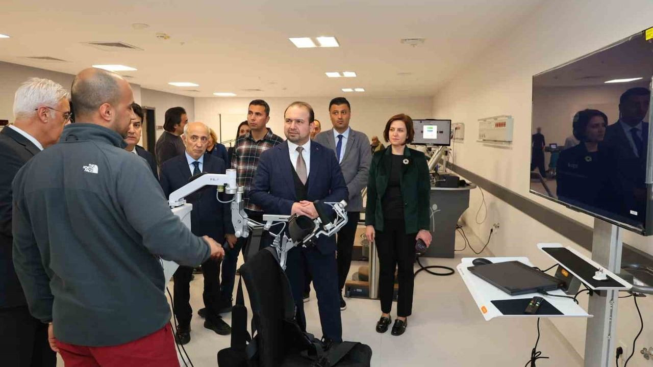 Aydın Şehir Hastanesi'nde Fizik Tedavi İncelemesi