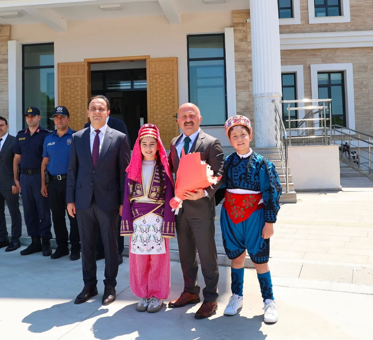 AYDIN VALİSİ DR. OSMAN VAROL, İLÇE PROGRAMI KAPSAMINDA KARPUZLU'YU ZİYARET EDEREK KAYMAKAMLIKTA...