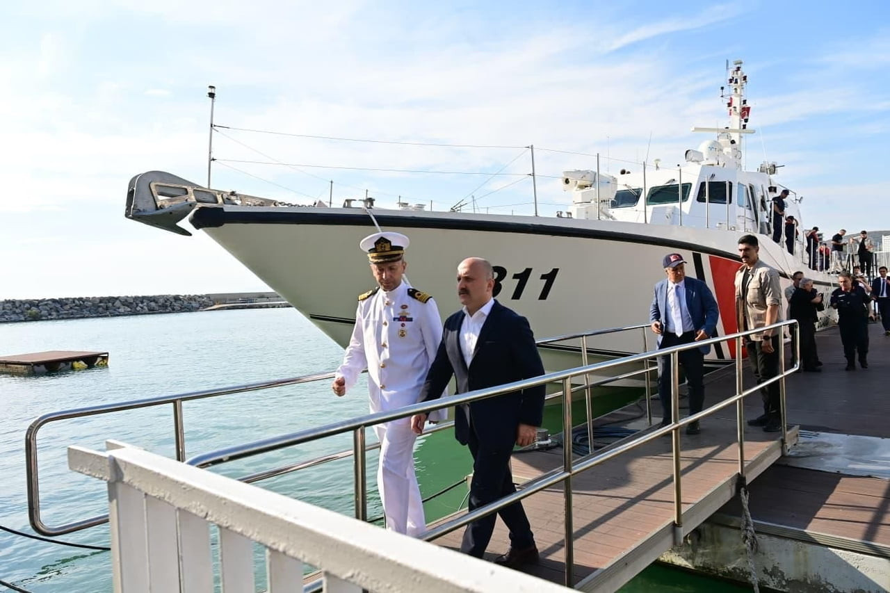 AYDIN VALİSİ DR. OSMAN VAROL, KUŞADASI SAHİL GÜVENLİK KARAKOL KOMUTANLIĞI’NI ZİYARET EDEREK...