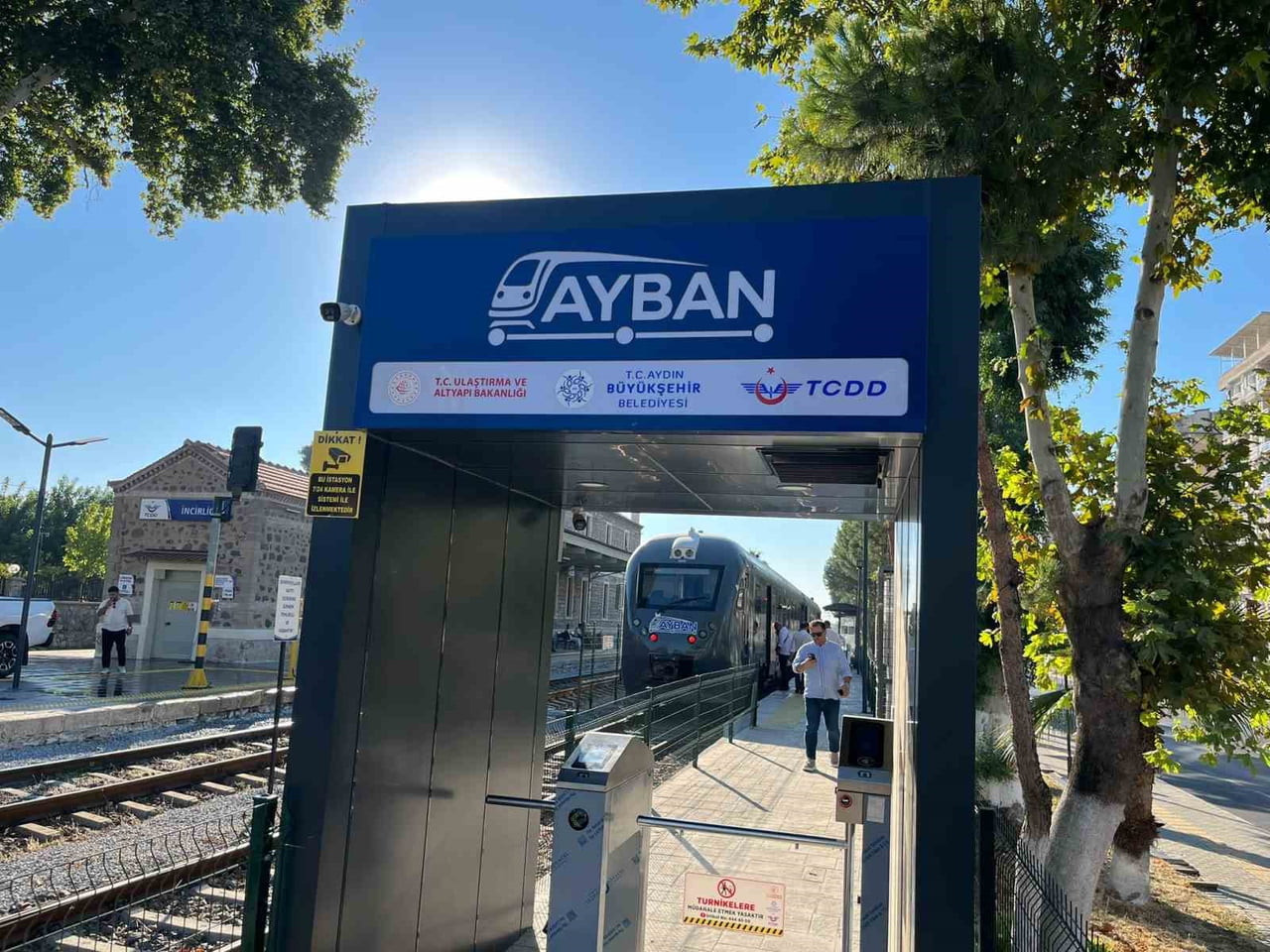 AYDIN'DA ULAŞIMI RAHATLATMASI BEKLENEN AYBAN (AYDIN BANLİYÖ) TREN HATTINDA TEST SÜRÜŞLERİ...