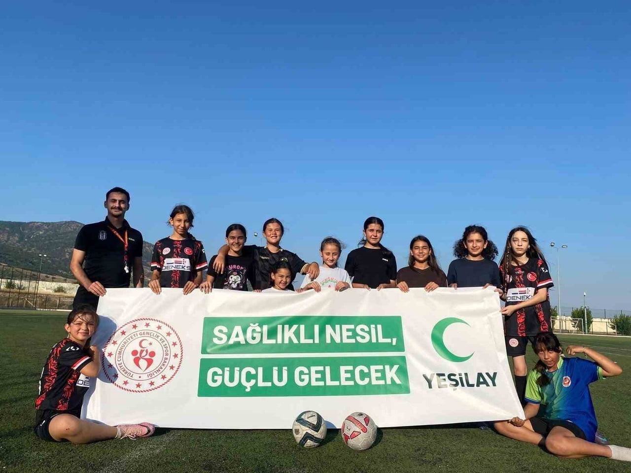 AYDIN'IN BUHARKENT İLÇESİNDE, ULUSLARARASI UYUŞTURUCU İLE MÜCADELE GÜNÜ ETKİNLİKLERİ KAPSAMINDA...