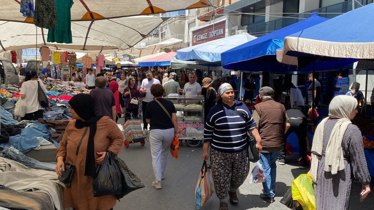 AYDIN'IN EFELER İLÇESİNDE, 2026 YÜKSEKÖĞRETİM KURUMLARI SINAVI (YKS) NEDENİYLE BAZI SEMT PAZARLARI...
