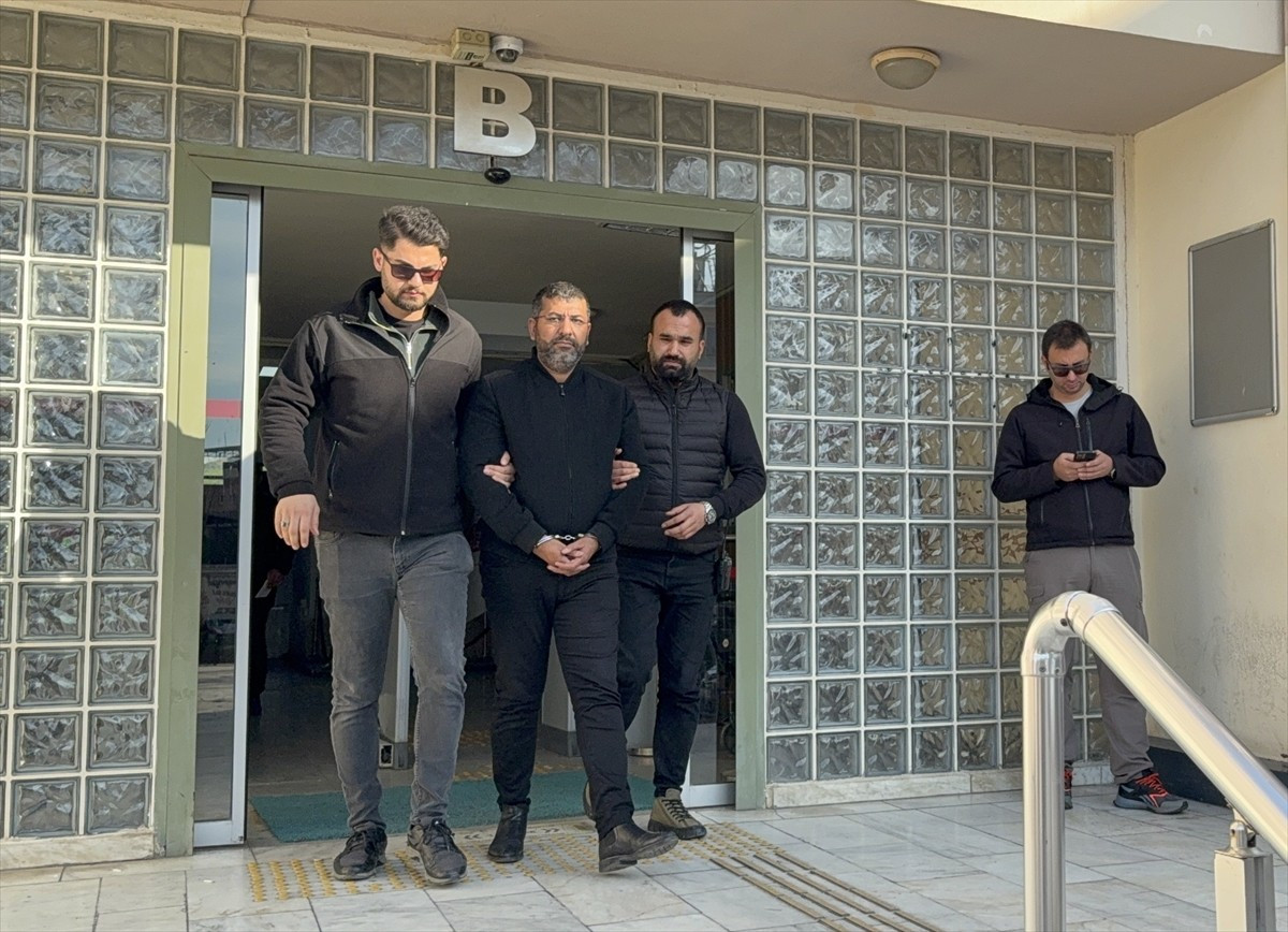 Aydın'ın Efeler ilçesinde bir kişiyi silahla yaralayan şüpheli tutuklandı.