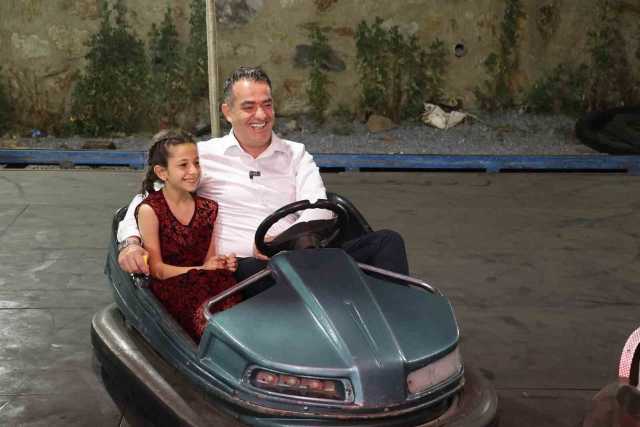 AYDIN'IN KOÇARLI İLÇESİNDE BU YIL 16'NCISI DÜZENLENEN GELENEKSEL ÇAM FISTIĞI VE YÖRESEL ÜRÜNLER...
