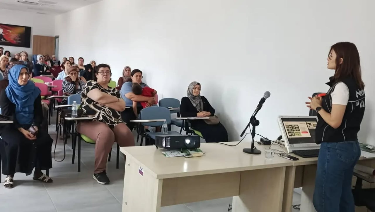 AYDIN'IN NAZİLLİ İLÇESİNDE, KADIN SAĞLIĞI, KANSER TARAMALARI, NARKOTİKLE MÜCADELE VE MAHREMİYET...