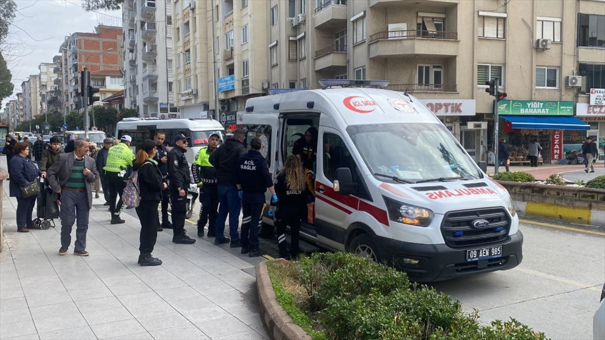 Aydın'ın Nazilli ilçesinde motosikletin devrilmesi sonucu aynı aileden 3 kişi yaralandı.