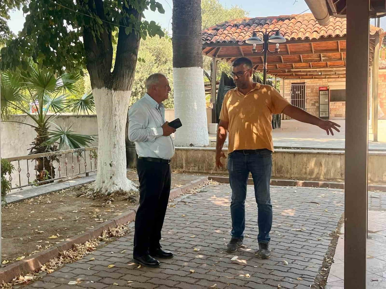 AYDIN'IN SULTANHİSAR İLÇESİNDE BELEDİYE BAŞKANI OSMAN YILDIRIMKAYA, İLÇE GENELİNDE YÜRÜTÜLEN...