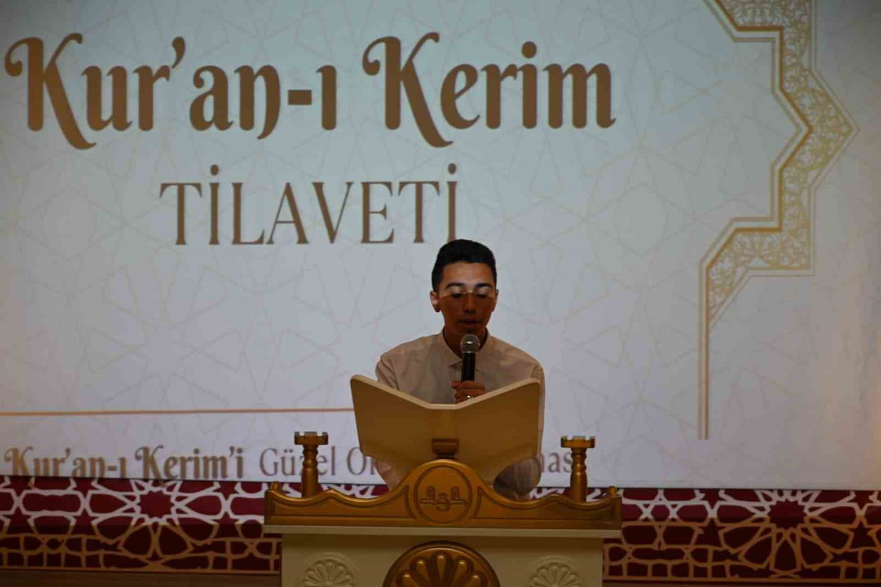 AYDIN’DA KUR’AN-I KERİMİ GÜZEL OKUMA YARIŞMASI BÖLGE FİNALİ YAPILDI