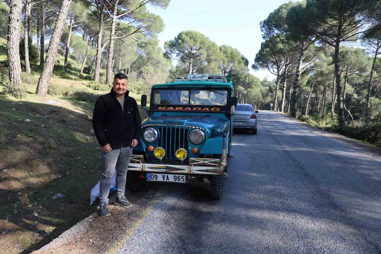 AYDIN’DA YAŞAYAN 27 YAŞINDAKİ MEHMET KARADAĞ, KENDİSİNDEN 37 YAŞ BÜYÜK OLAN CİPİYLE EKMEK PARASINI...