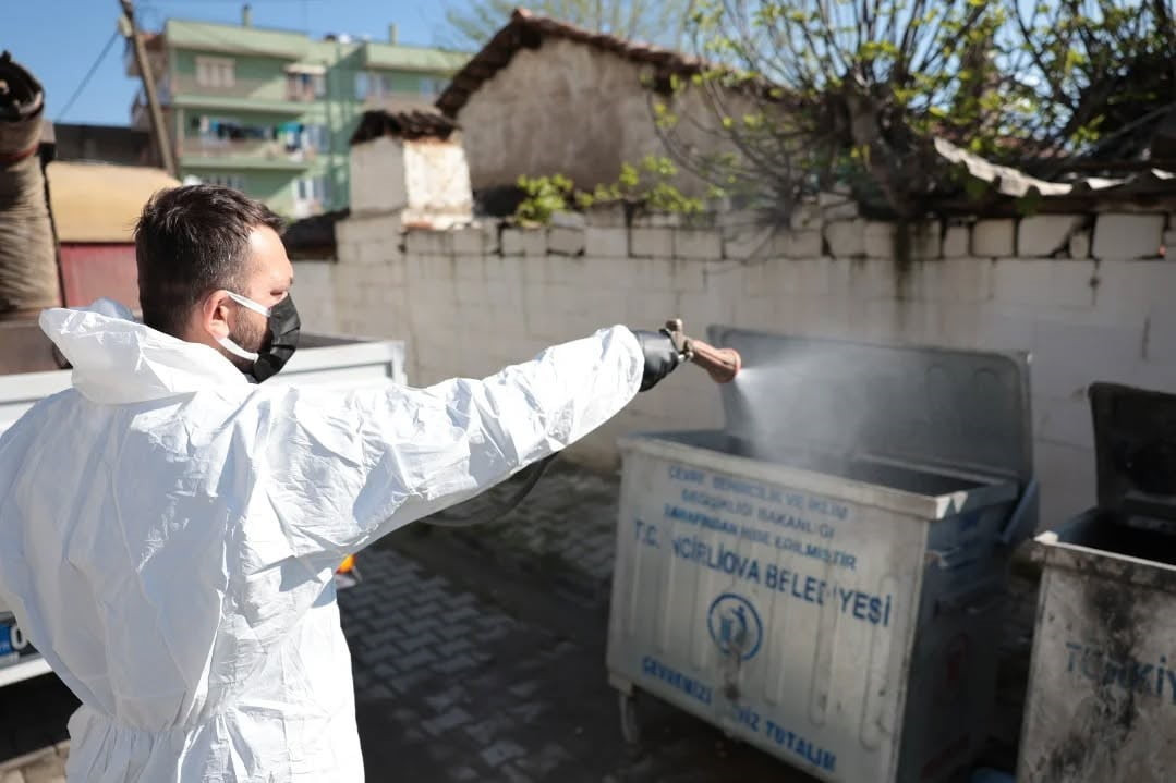 AYDIN’IN İNCİRLİOVA İLÇESİNDE, YAZ AYLARINDA ARTIŞ GÖSTEREN SİVRİSİNEK VE ZARARLI HAŞERELERE KARŞI...