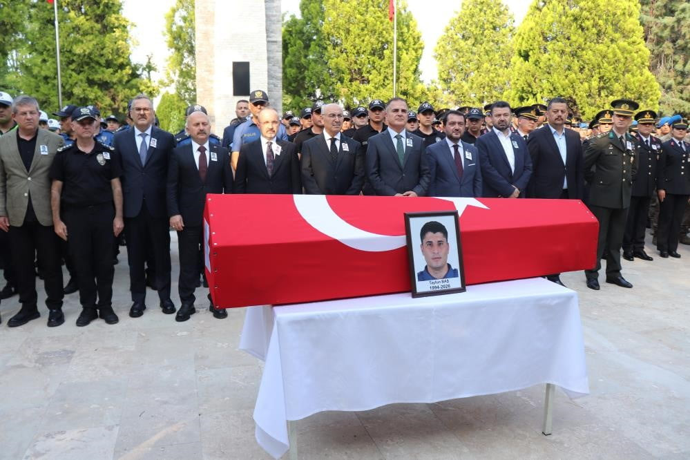 AYDINLI ŞEHİT POLİS MEMURU DENİZLİ’DE TOPRAĞA VERİLDİ