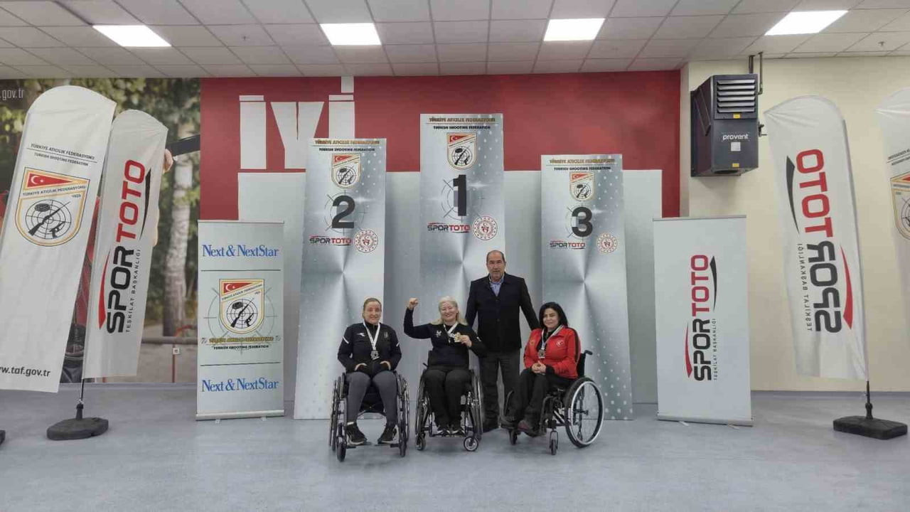 AYSEL ÖZGAN'DAN ALTIN MADALYA