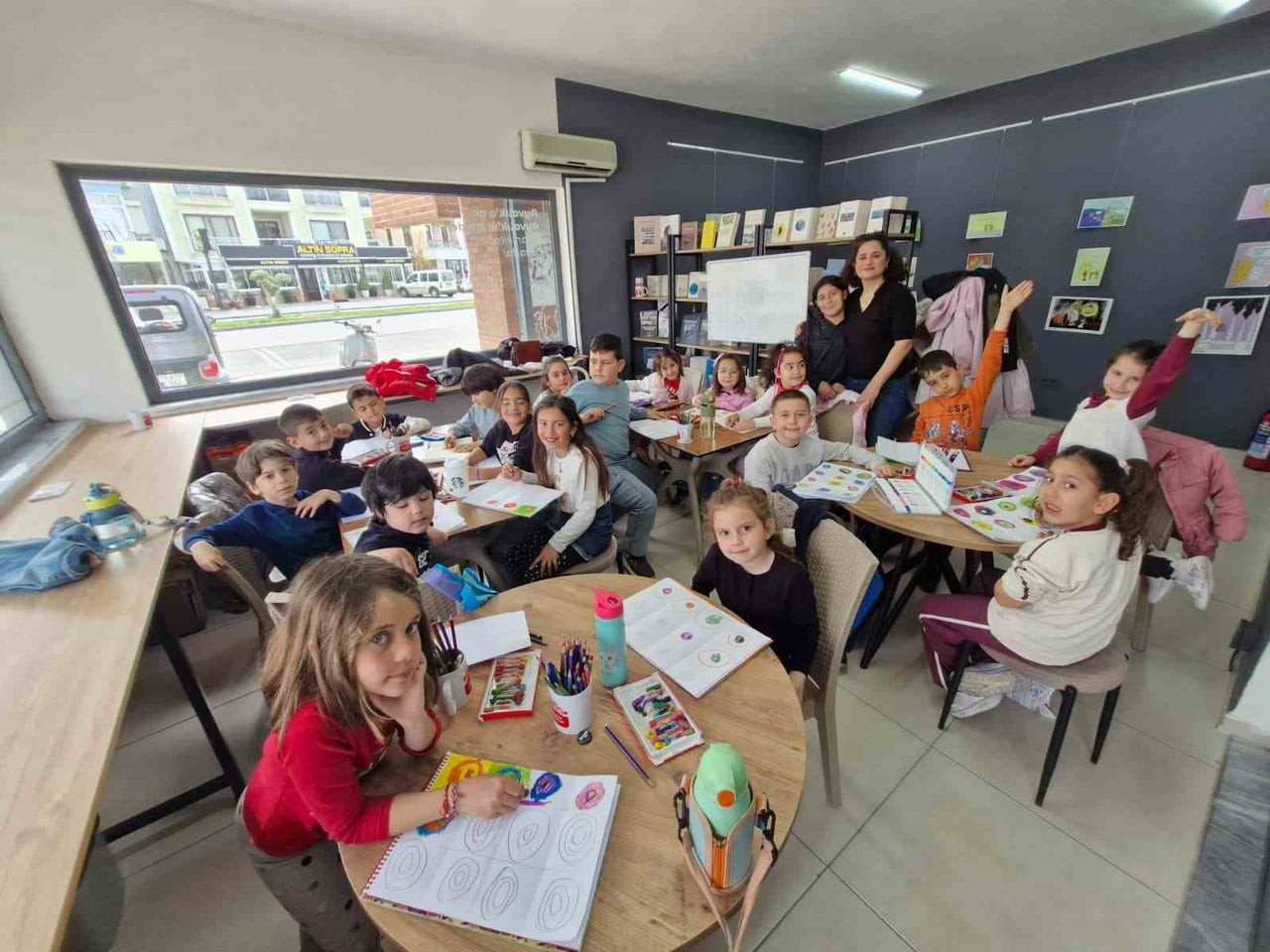 AYVALIK BELEDİYESİ’NİN RESİM ATÖLYELERİNE YOĞUN İLGİ