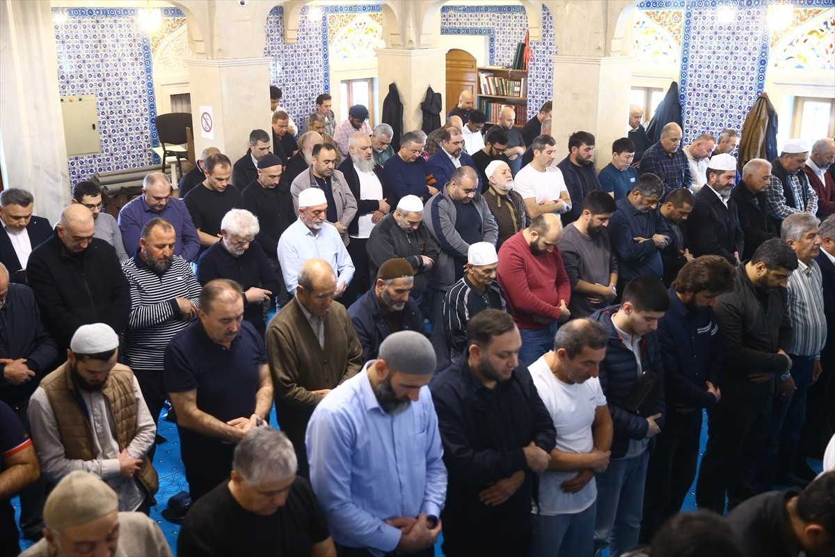 Azerbaycan-Gürcistan sınırında düşen C-130 tipi askeri kargo uçağında şehit olan Türk askerleri...