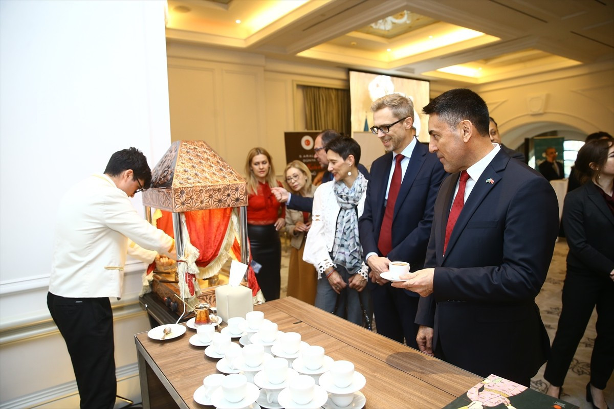 Azerbaycan'ın başkenti Bakü'de "5 Aralık Dünya Türk Kahvesi Günü" dolayısıyla etkinlik düzenlendi....