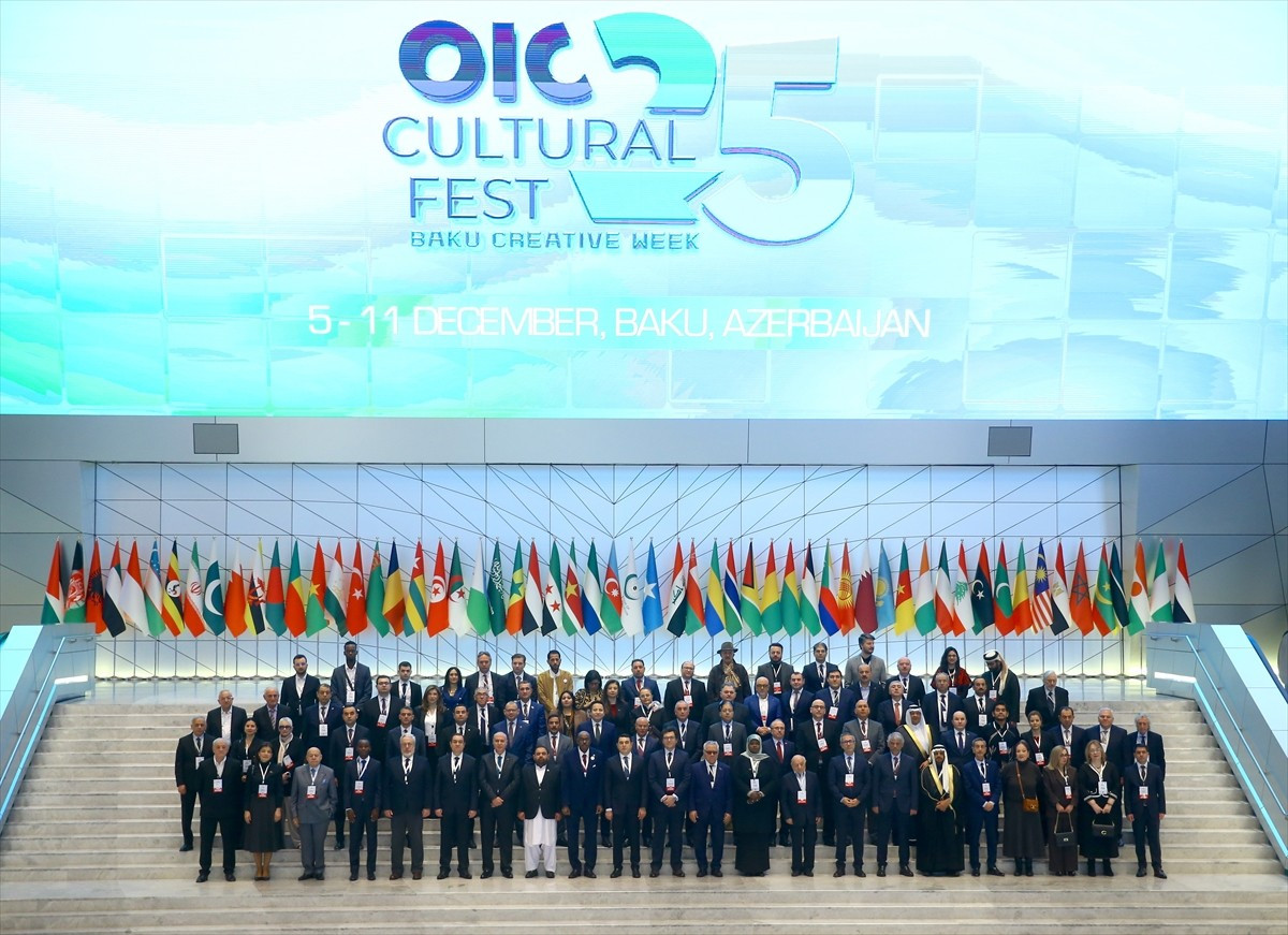 Azerbaycan'ın başkenti Bakü'de "İslam İşbirliği Teşkilatı (İİT) Kültür Festivali: Bakü Yaratıcı...