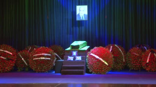 Azerbaycan’ın Halk Sanatçısı Rasim Balayev, düzenlenen törenlerin ardından Azerbaycan'ın başkenti...