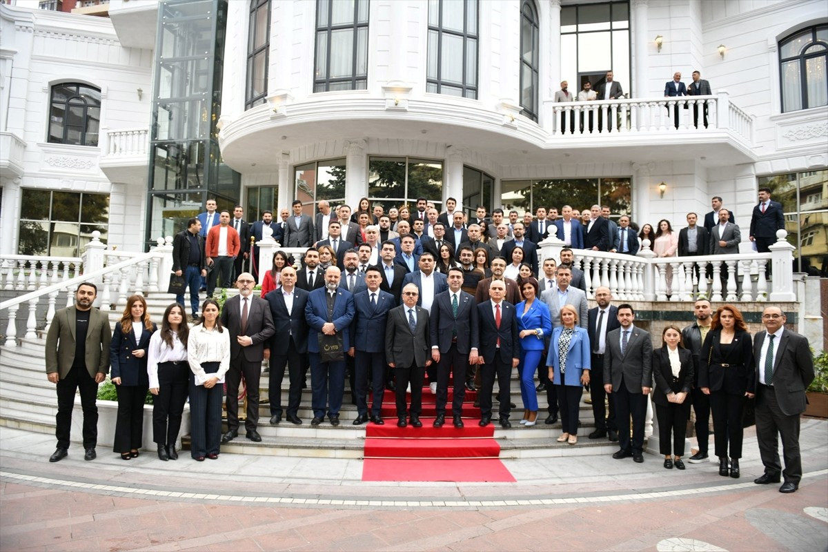 Azerbaycanlı Türkiye mezunları, Bakü'de Türkiye Mezunu Akademisyenler ve İş Adamları Platformu...