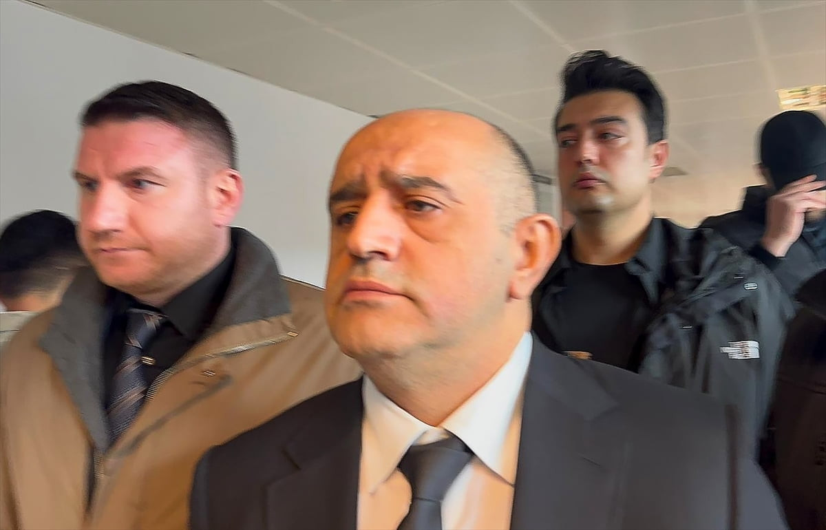 Aziz İhsan Aktaş suç örgütü soruşturması kapsamında 6'sı görevinden uzaklaştırılan 7 belediye...