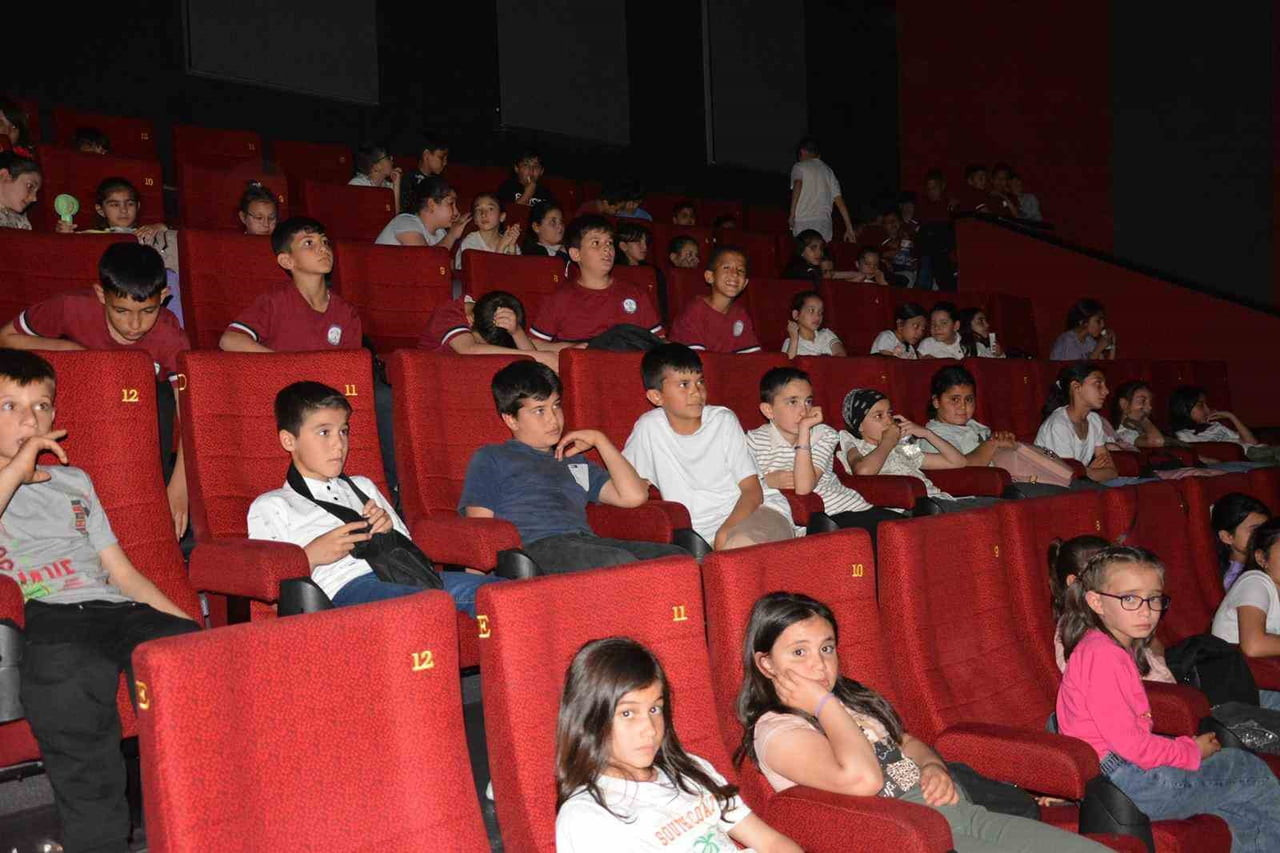 BABADAĞ BELEDİYE BAŞKANI MURAT KUMRAL, İLÇEDEKİ ÇOCUKLARIN KÜLTÜREL VE SOSYAL GELİŞİMLERİNİ...
