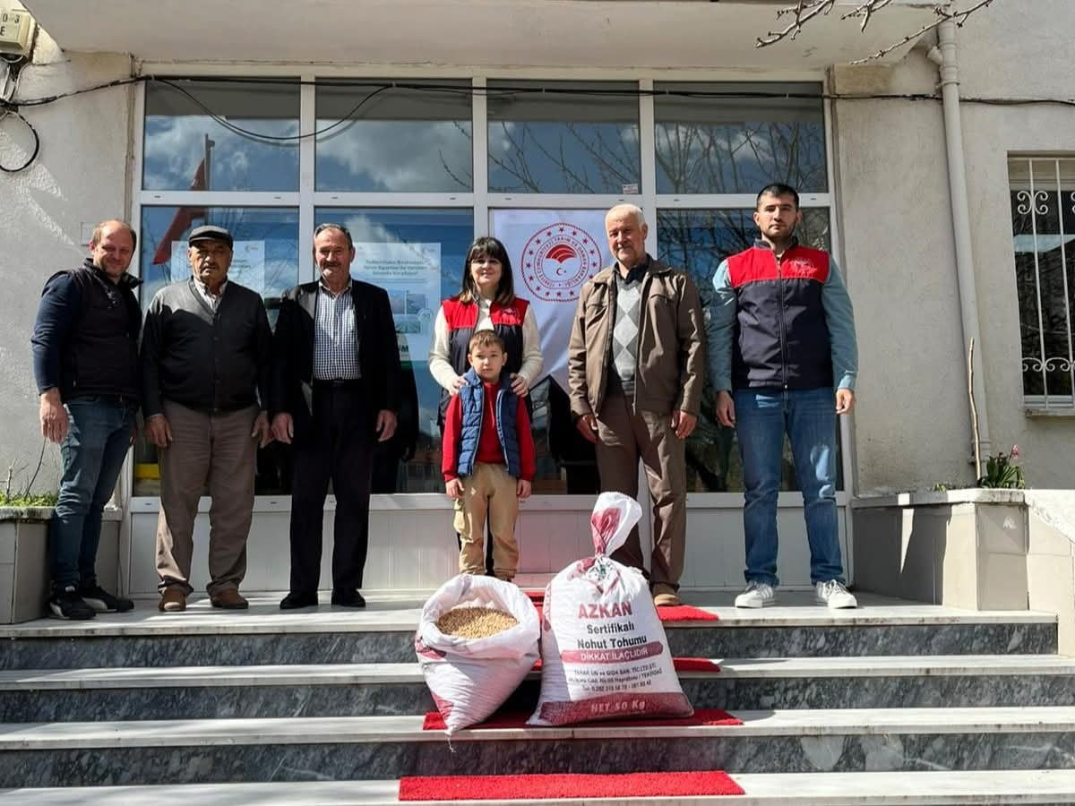 BABAESKİ İLÇESİNDE, TRAKYA TARIMSAL ARAŞTIRMA ENSTİTÜSÜ MÜDÜRLÜĞÜ'NCE GELİŞTİRİLEN ASPİR TOHUMU...