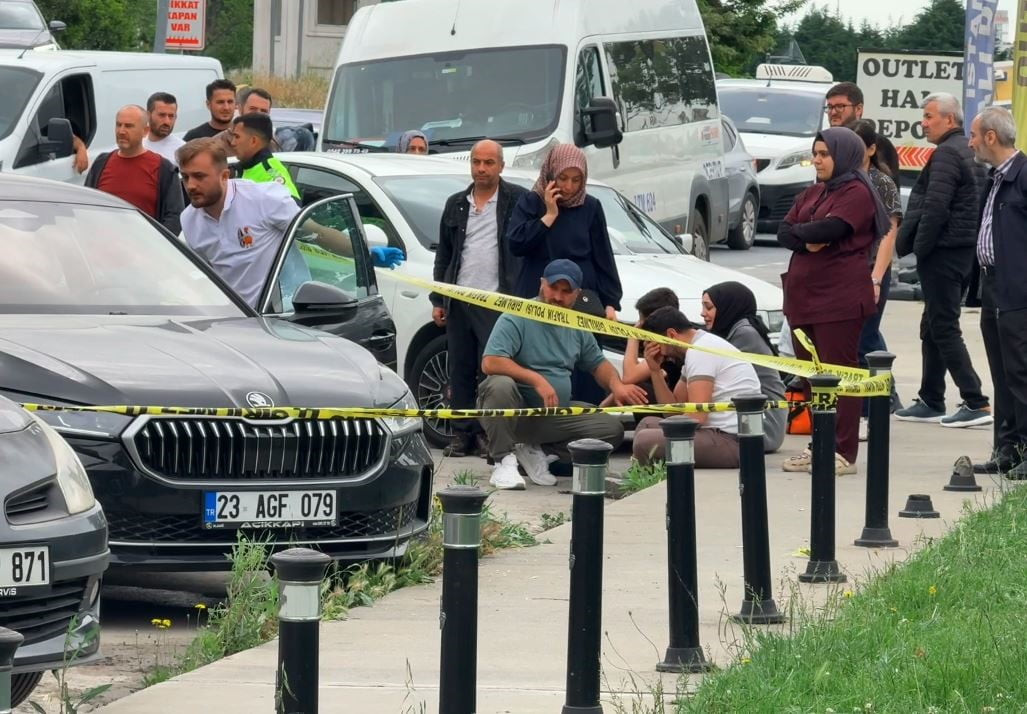 BAĞCILAR’DA KENDİSİNDEN HABER ALINAMAYAN BİR EV TEKSTİLİ MAĞAZASI SAHİBİ, PARK HALİNDEKİ...