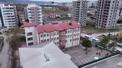 Baharın habercisi leylekler bu yıl gelmedi, öğrenciler hasretle yollarını gözlüyor