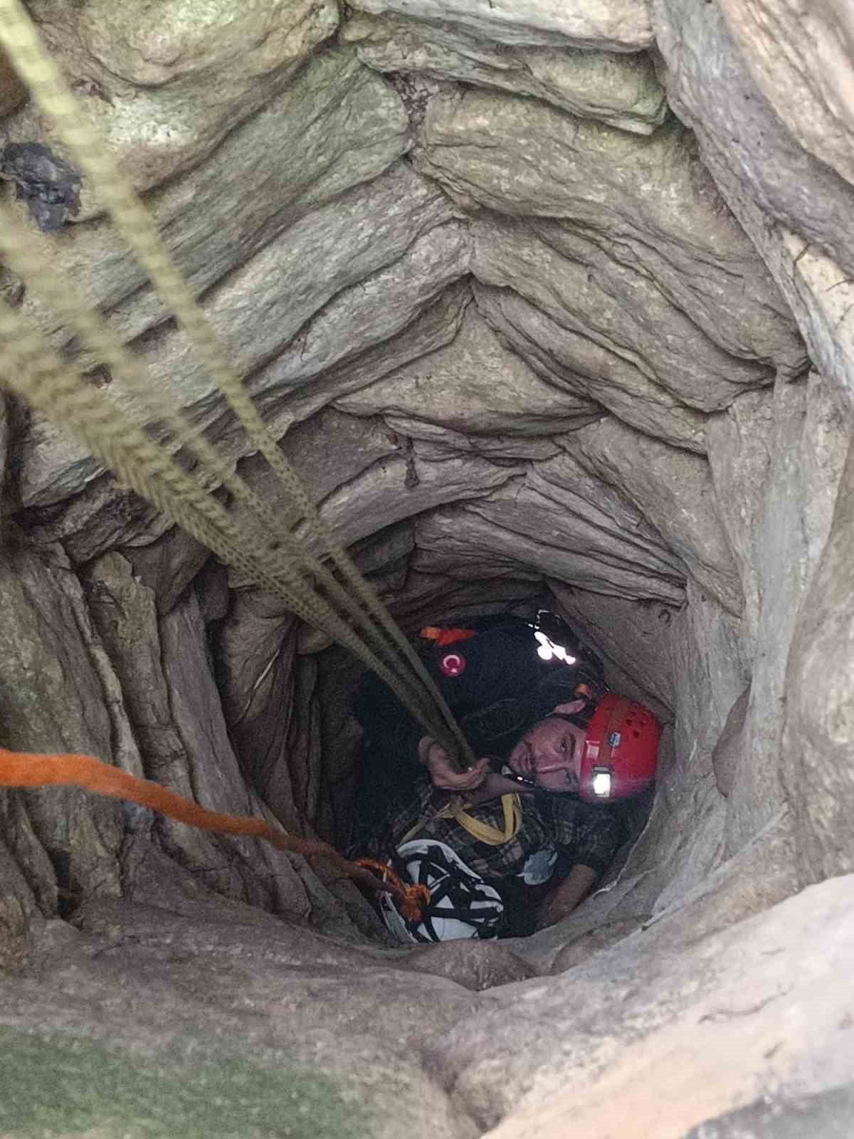 BAHÇEDEKİ KUYUYA DÜŞEN 94 YAŞINDAKİ ADAM KURTARILDI