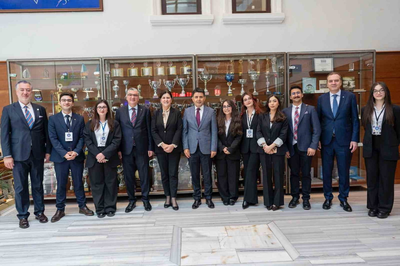 BAHÇEŞEHİR ÜNİVERSİTESİ (BAU) 'KÜRESEL REKABETTE DENİZLER VE KORİDORLAR’ PANELİNE EV SAHİPLİĞİ...