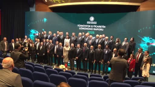 Bakan Bolat: "Geçen yıl e-ticaret hacmi ülkemizde yüzde 52,2 oranında artışla 4 trilyon 567 milyar...