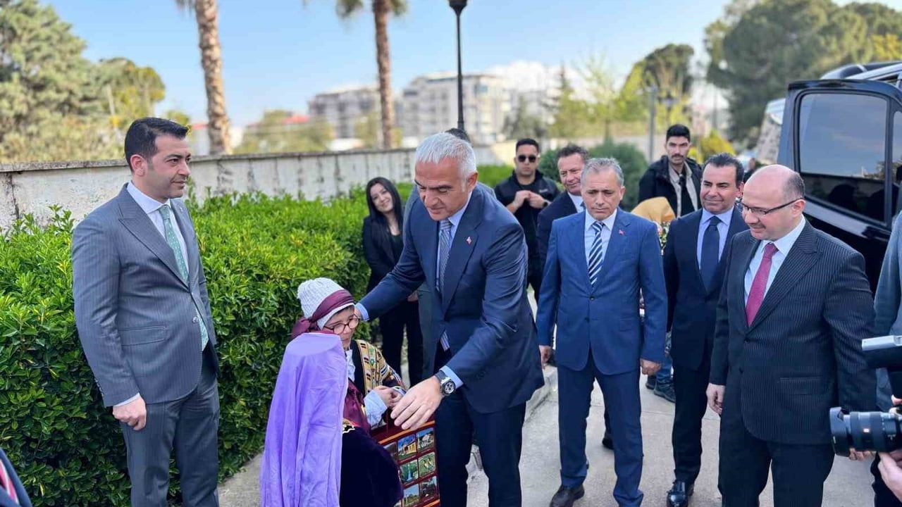 Bakan Ersoy'dan Osmaniye için Dijital Reklam Açıklaması