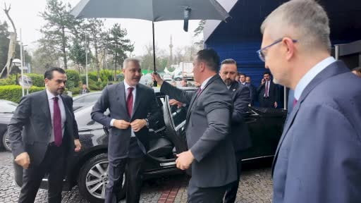 Bakan Fidan’dan bölge ülkelerine uyarı: "Bütün dünya, savaşın bedelini ödüyor, bu anlamsız savaşın...