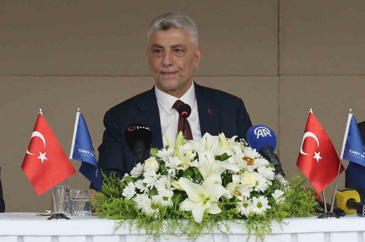 BAKAN ÖMER BOLAT, "TÜRKİYE 273 BUÇUK MİLYAR LİRA YILLIK İHRACAT YAPAN BİR ÜLKE KONUMUNA GELDİ. BU...
