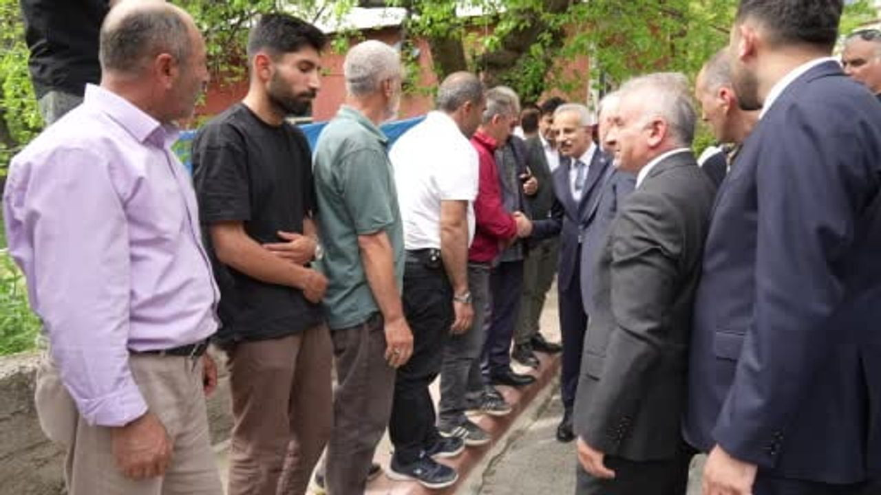 Bakan Uraloğlu Bayburt-Gümüşhane Havalimanı İnşaatını İnceledi