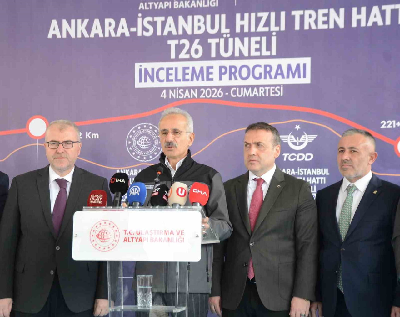 BAKAN URALOĞLU, "ELEKTRİFİKASYON VE SİNYALİZASYON İMALATLARINI 2027 YILINDA TAMAMLAMAYI...