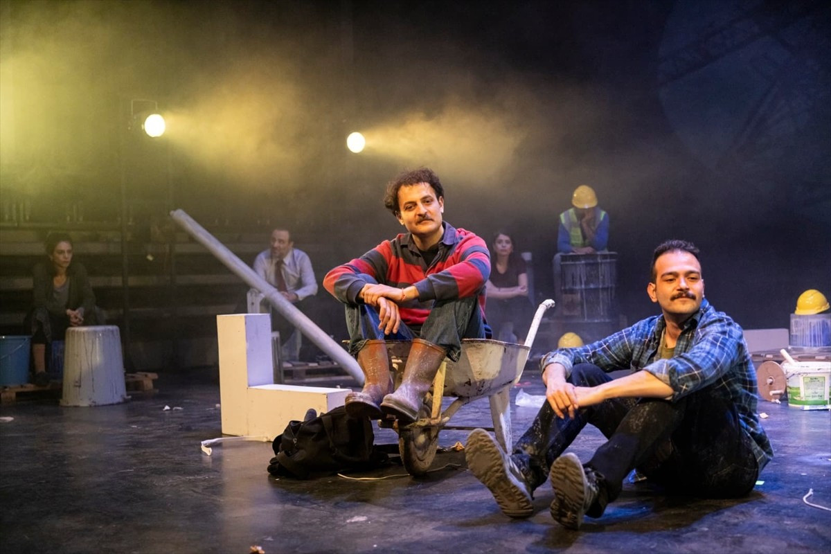 Bakırköy Belediye Tiyatroları (BBT), Aralık ayında 6 farklı oyunla Leyla Gencer Opera ve Kültür...