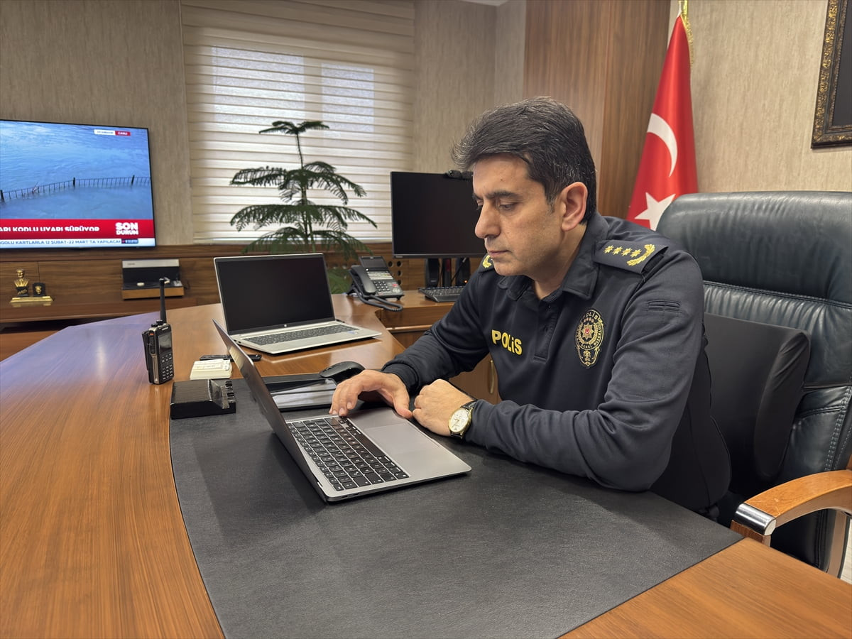 Balıkesir İl Emniyet Müdürü Şükrü Yaman, Anadolu Ajansının (AA) gözünden 2025'e damga vuran...