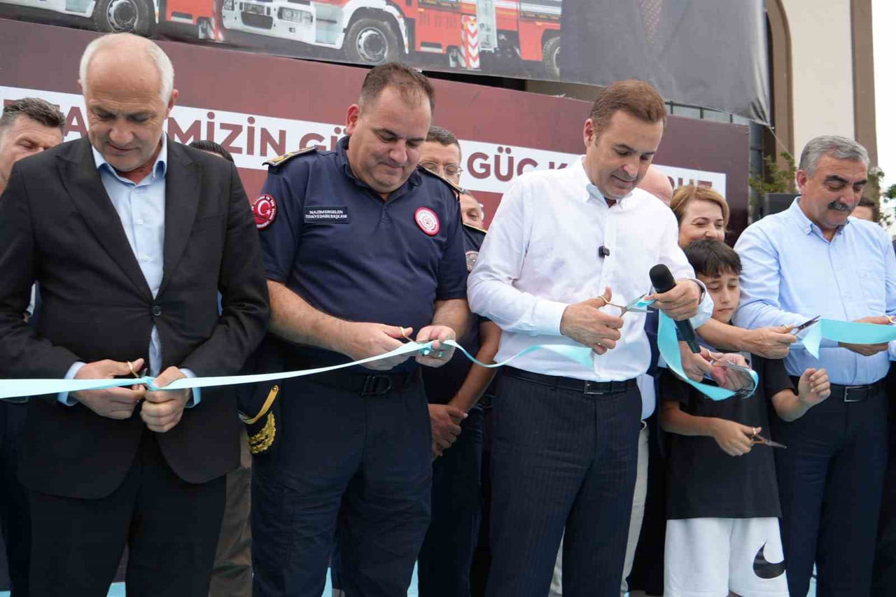 BALIKESİR İTFAİYESİ YENİ ARAÇLARLA GÜCÜNE GÜÇ KATTI.